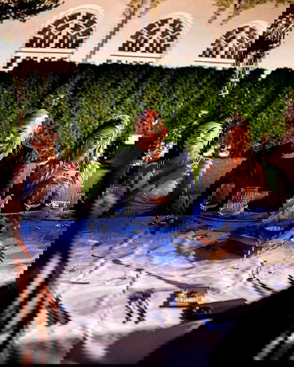 tateauraa tateauraa archive image