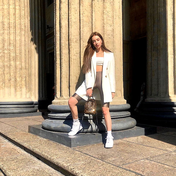 veroni22ka instagram image archive image