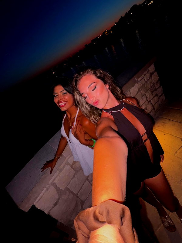ariannachiaravalle_ instagram image archive image