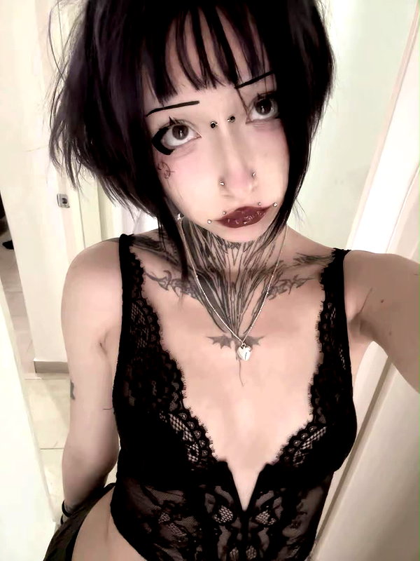 nyx_o_o_ instagram image archive image