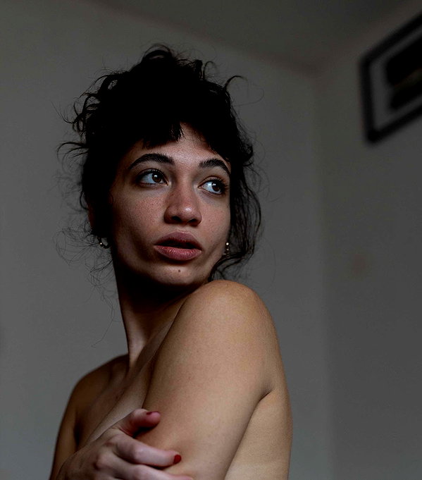 romi_henenson instagram image archive image