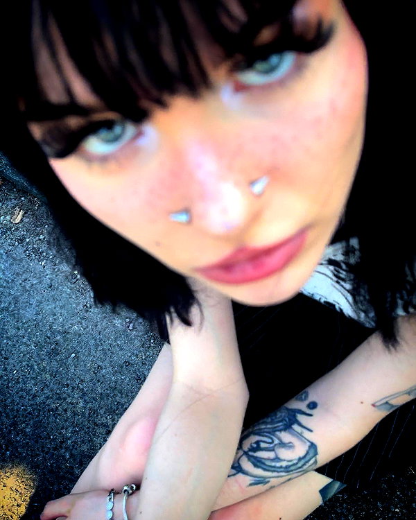 alice_hez instagram image archive image