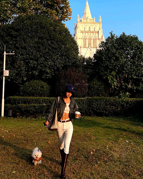 ll.lu1s instagram image archive image