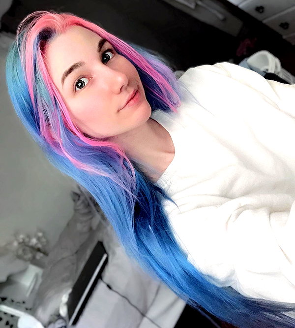 danielle.mercedie instagram image archive image