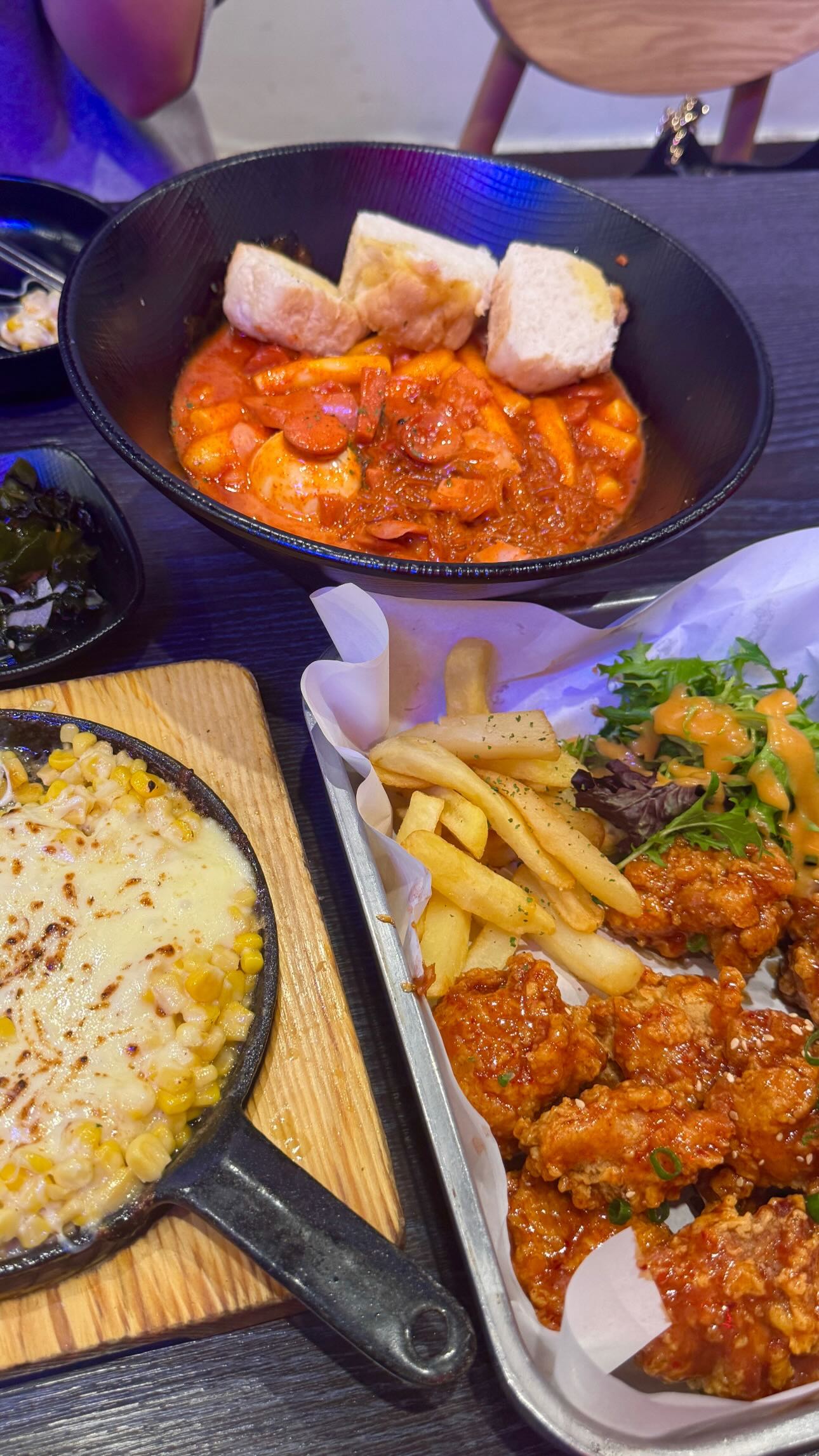 ywwyiiing instagram image archive image