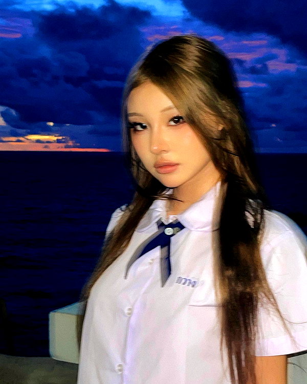 ll.lu1s instagram image archive image