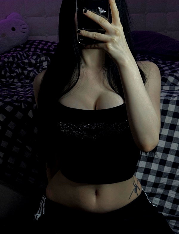 vioraxo instagram image archive image