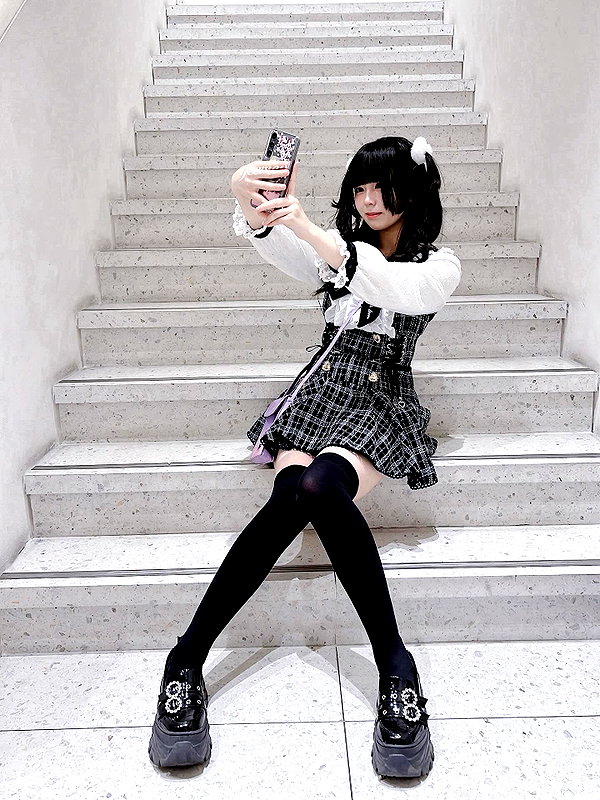 yxriev instagram image archive image