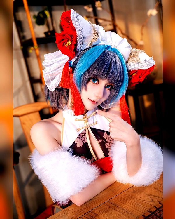 miee_cos instagram image archive image