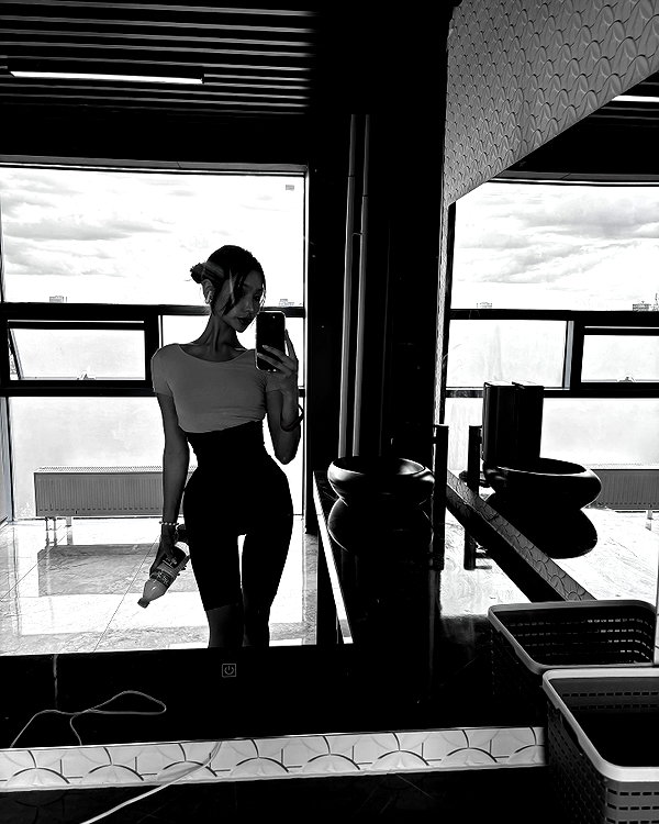 indra0102_ instagram image archive image