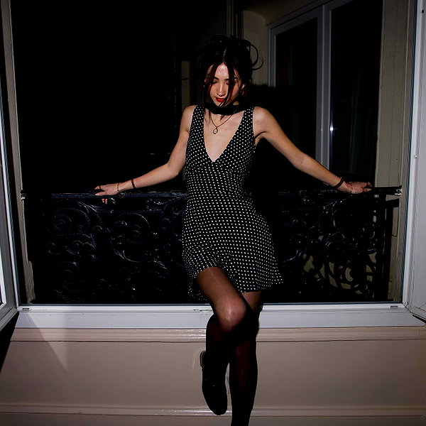 elizabrowne_ instagram image archive image