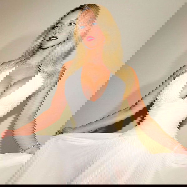 sydney_sweeney sydney_sweeney archive image