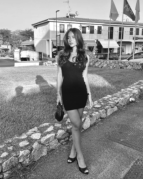 zoeliss instagram image archive image