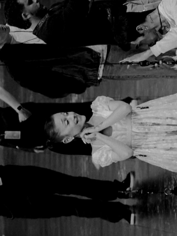 arianagrande instagram image archive image
