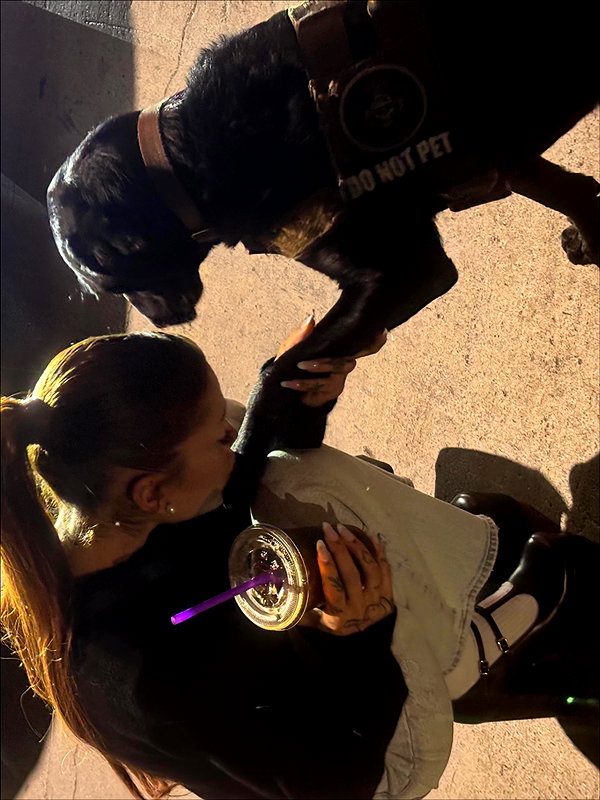 arianagrande instagram image archive image