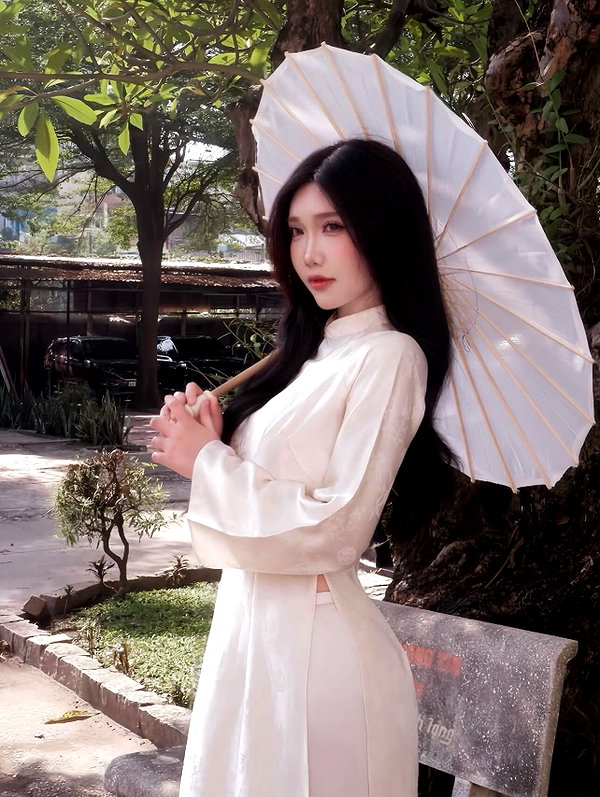 lyhythuedoxinh instagram image archive image