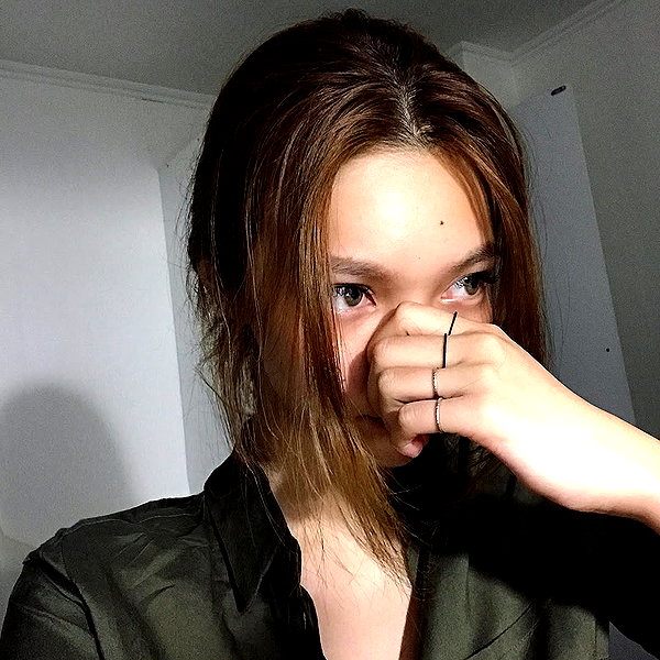 Archived image from @heroineseen on Instagram