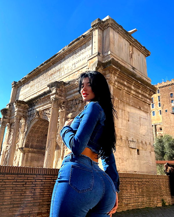 vanessa.rhd instagram image archive image