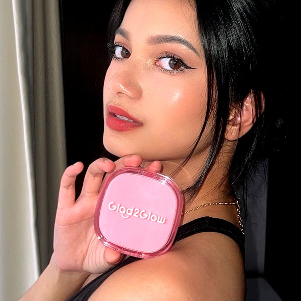 glad2glow instagram image archive image