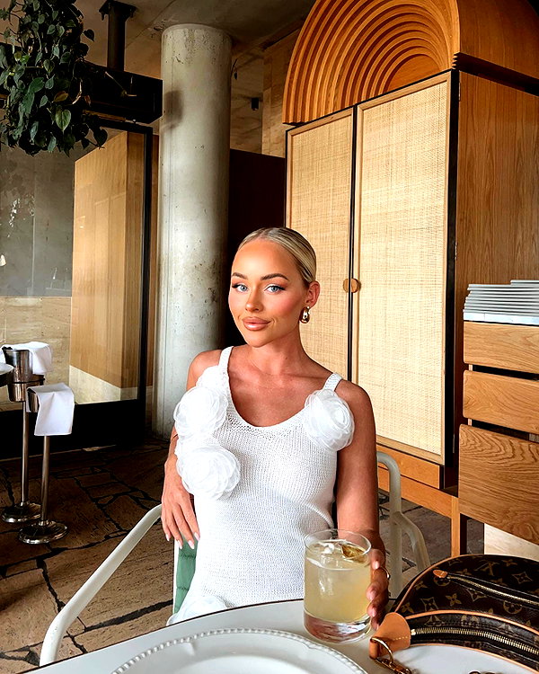 allieauton instagram image archive image