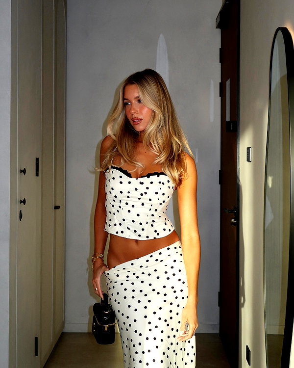 sophiebatzloff instagram image archive image
