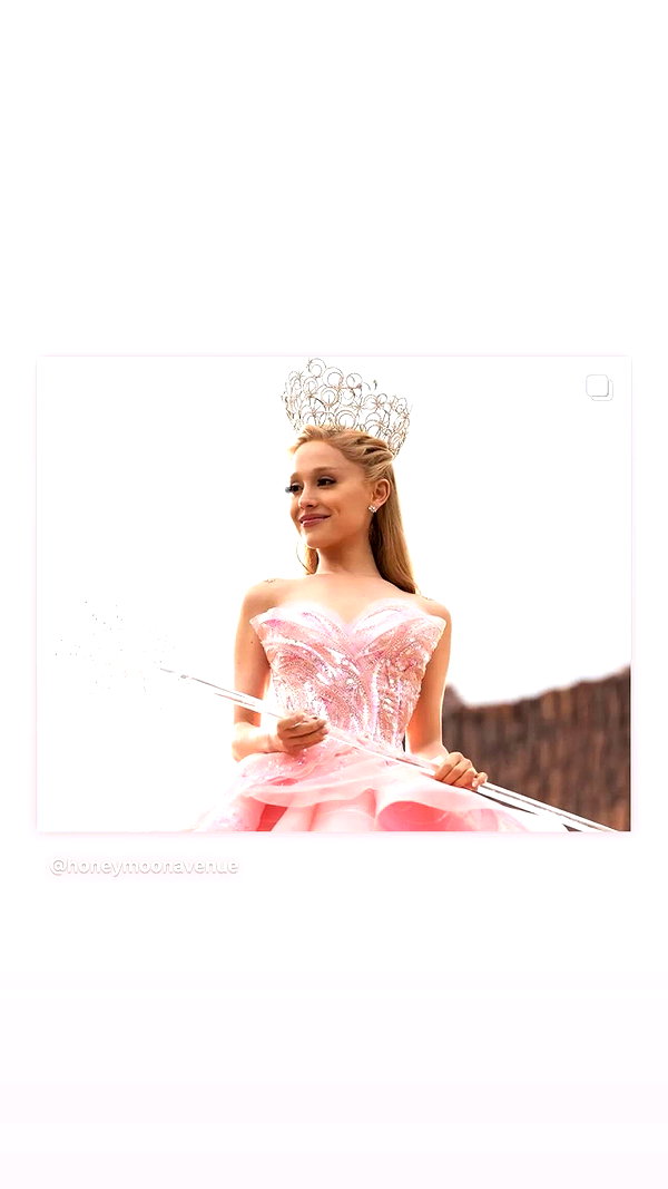 arianagrande instagram image archive image