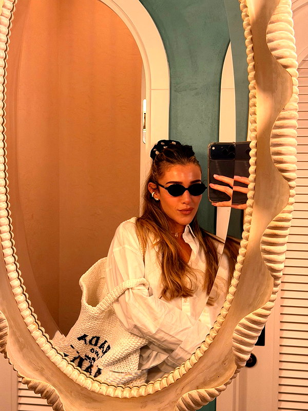 annezivi instagram image archive image