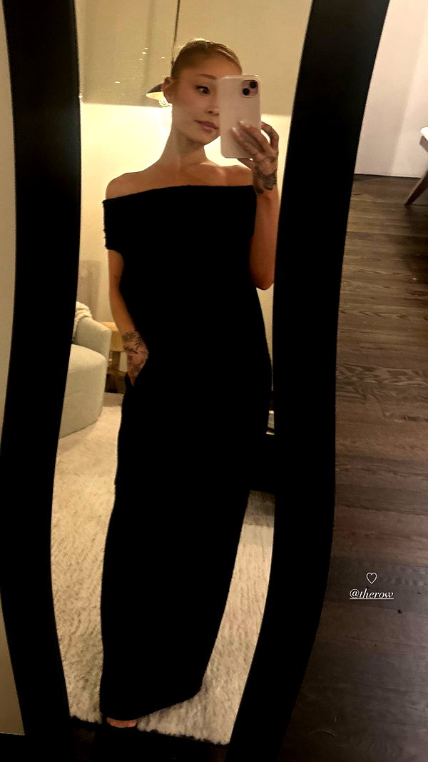 arianagrande instagram image archive image