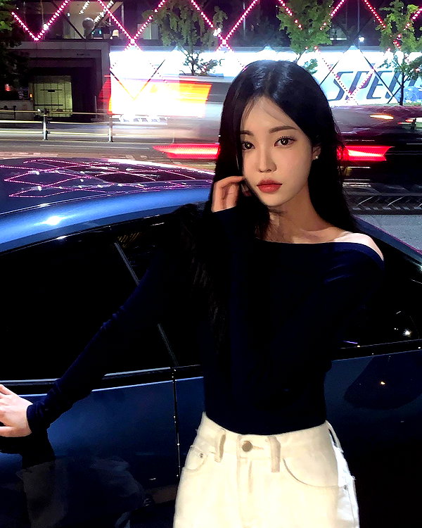 daxbin instagram image archive image
