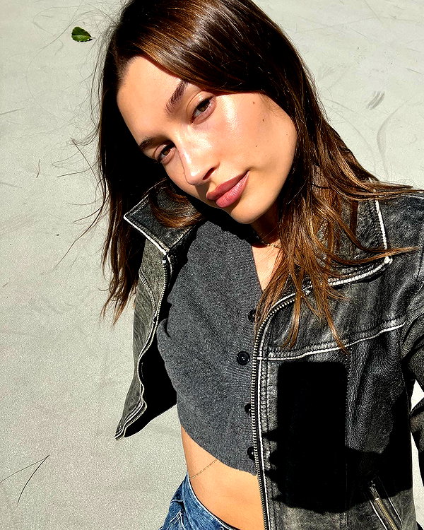 haileybieber instagram image archive image