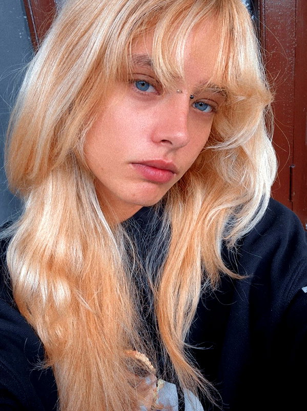 ronyida_ instagram image archive image