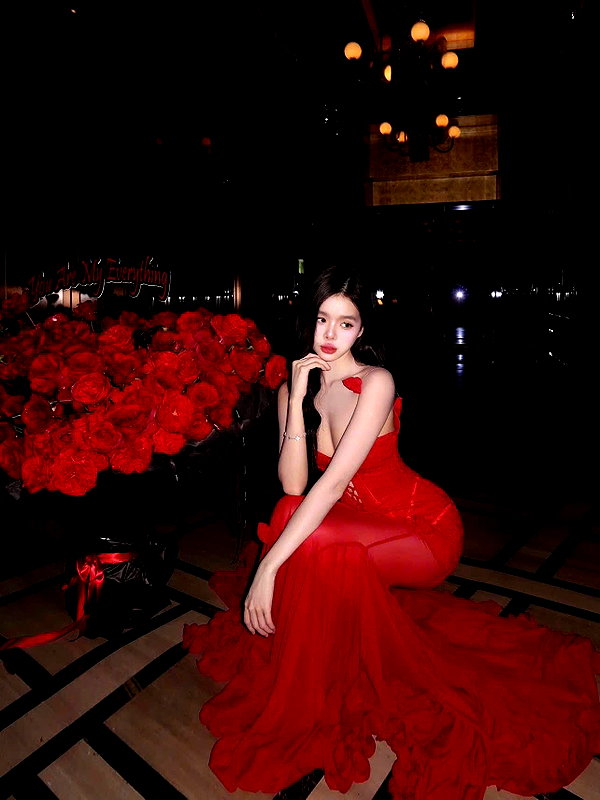 lyhythuedoxinh instagram image archive image