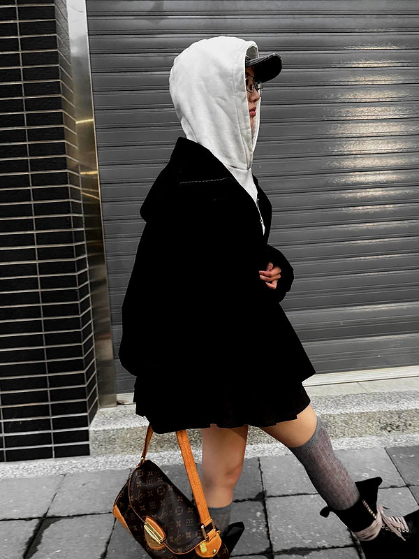 a.tinn___ instagram image archive image