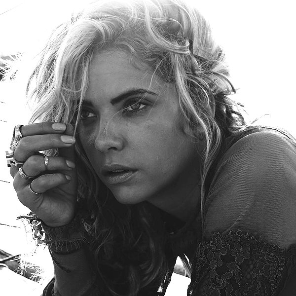 ashleybenson instagram image archive image