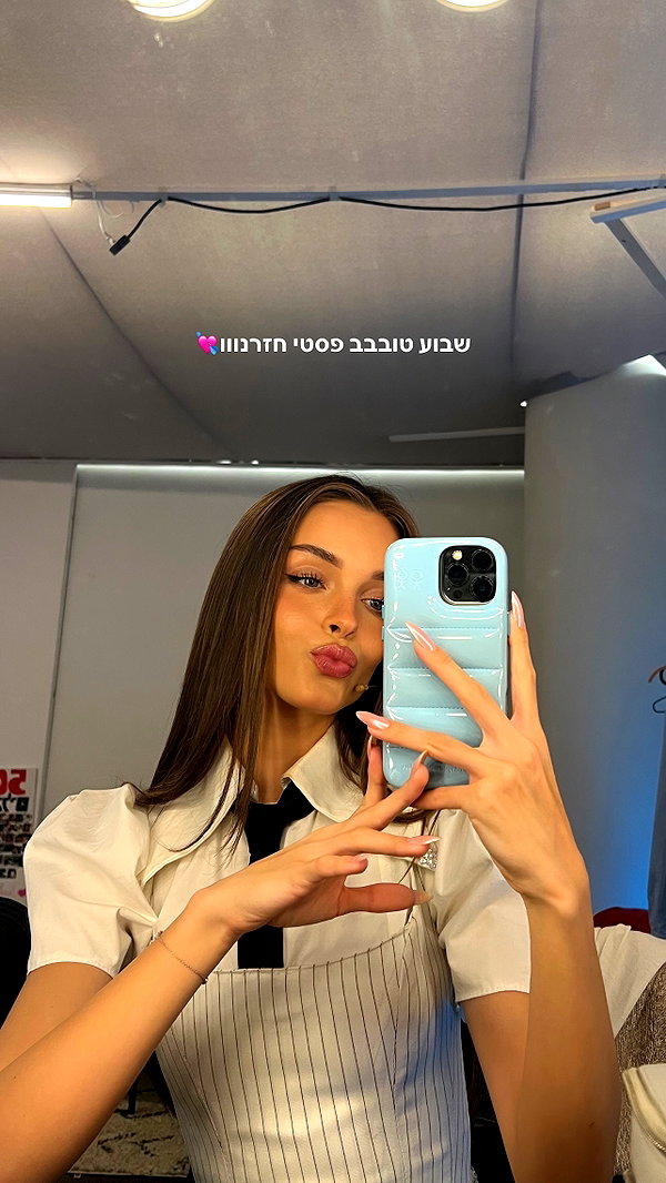 annazak12 instagram image archive image