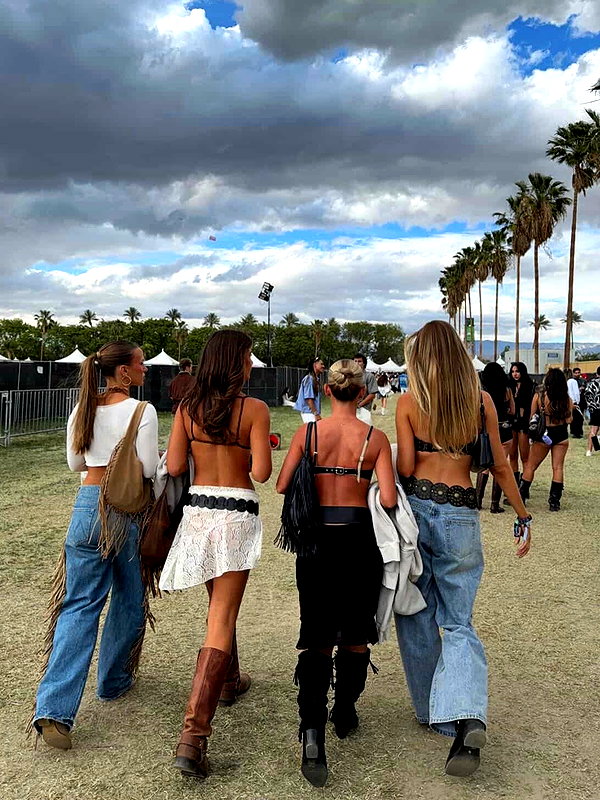 allieauton instagram image archive image
