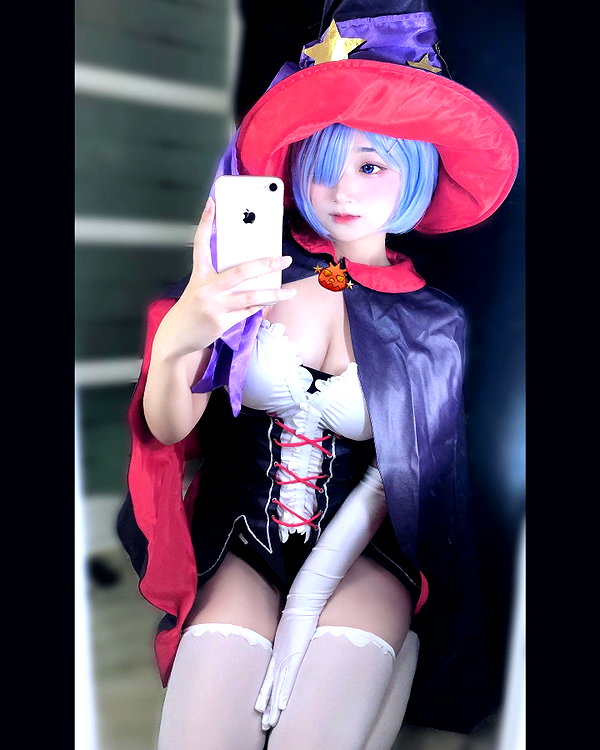 purinn_cos instagram image archive image