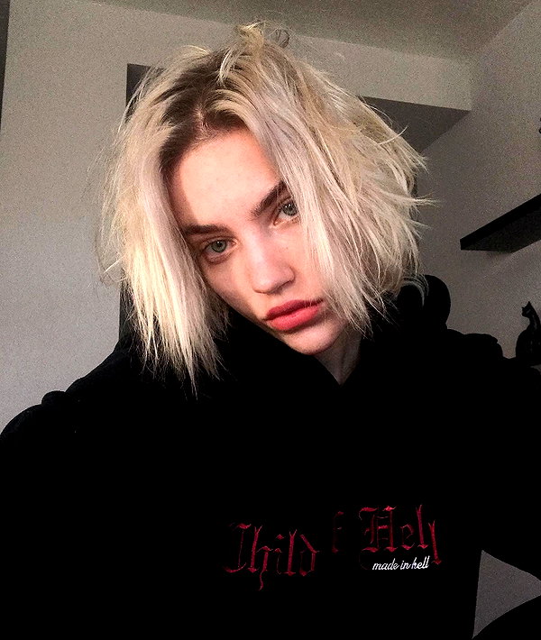 alien.hanna instagram image archive image