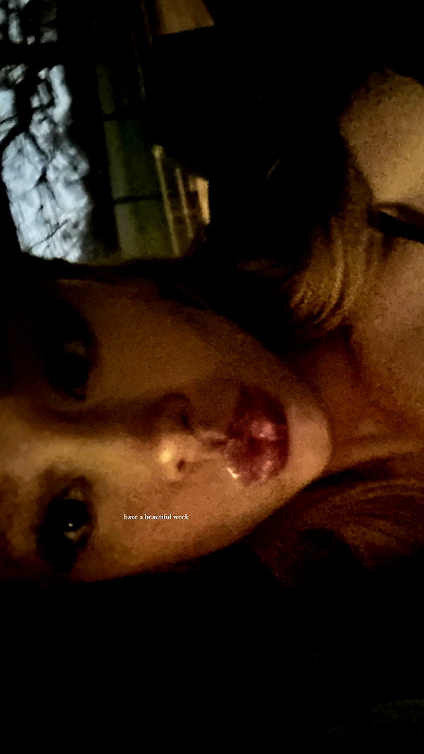 arianagrande instagram image archive image