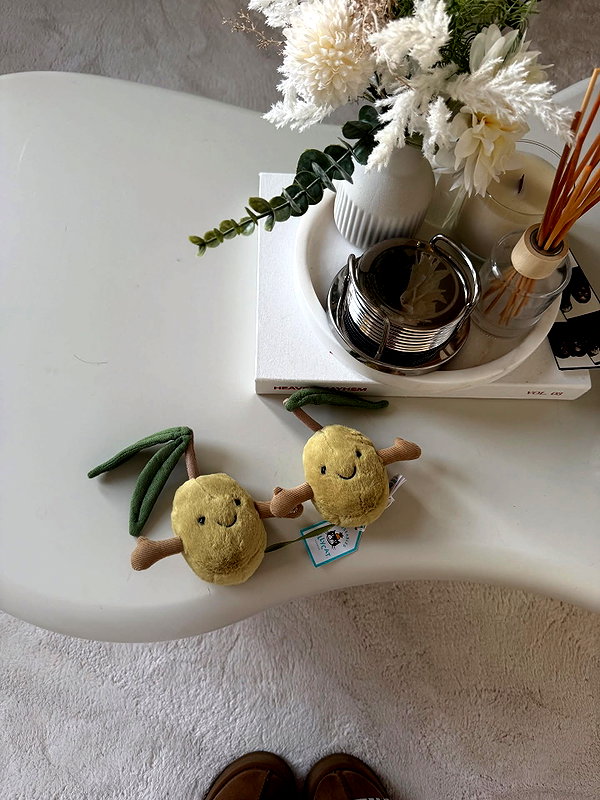 oliviaphillipps instagram image archive image