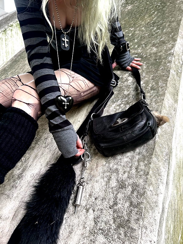 ash.onme instagram image archive image