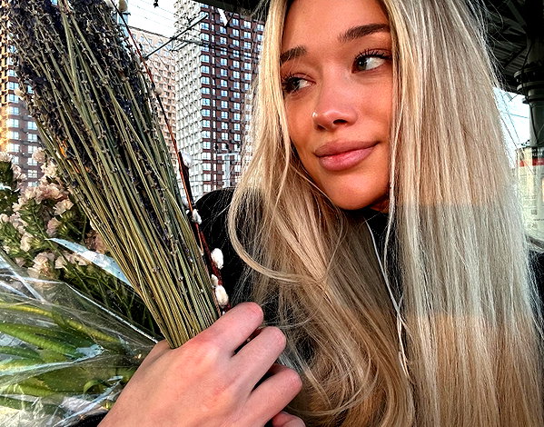 avestanova instagram image archive image