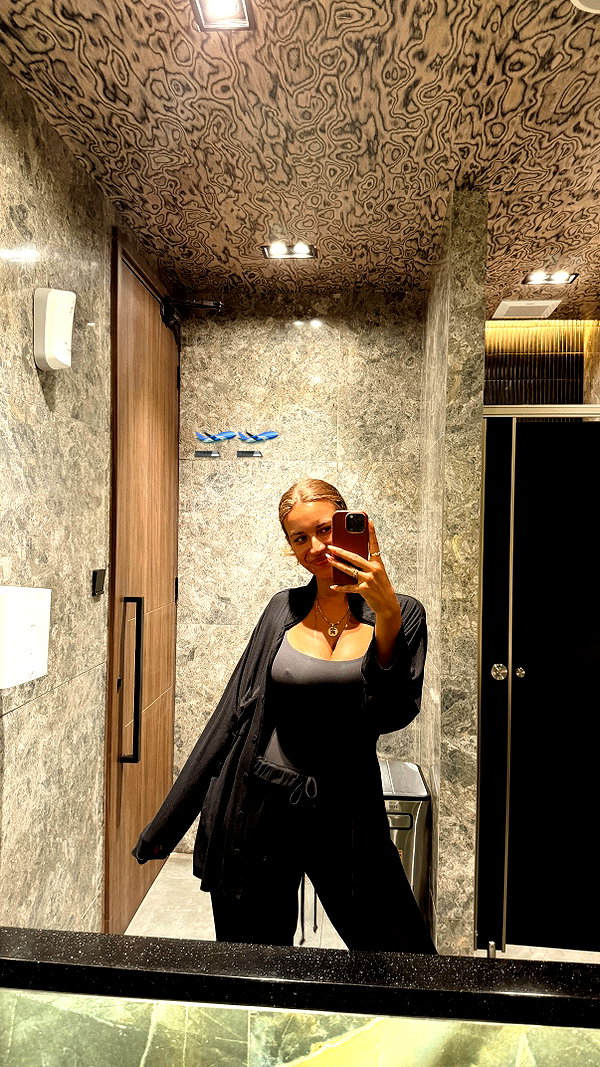 pia__kim instagram image archive image
