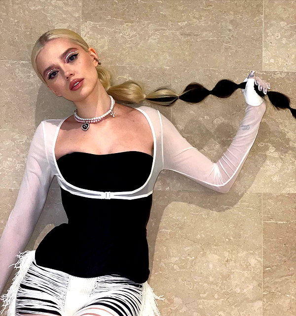 esmireal instagram image archive image