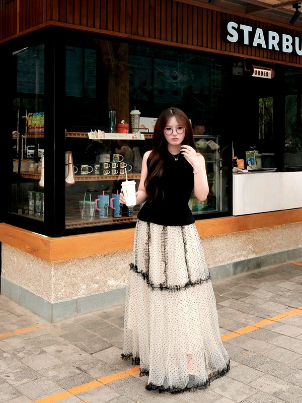 lyhythuedoxinh instagram image archive image