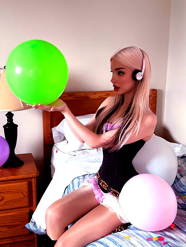 maria_domark instagram image archive image