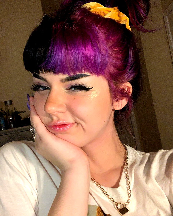 yeahimcaroline instagram image archive image