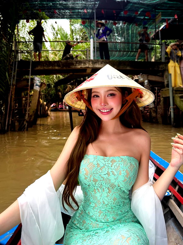 lyhythuedoxinh instagram image archive image