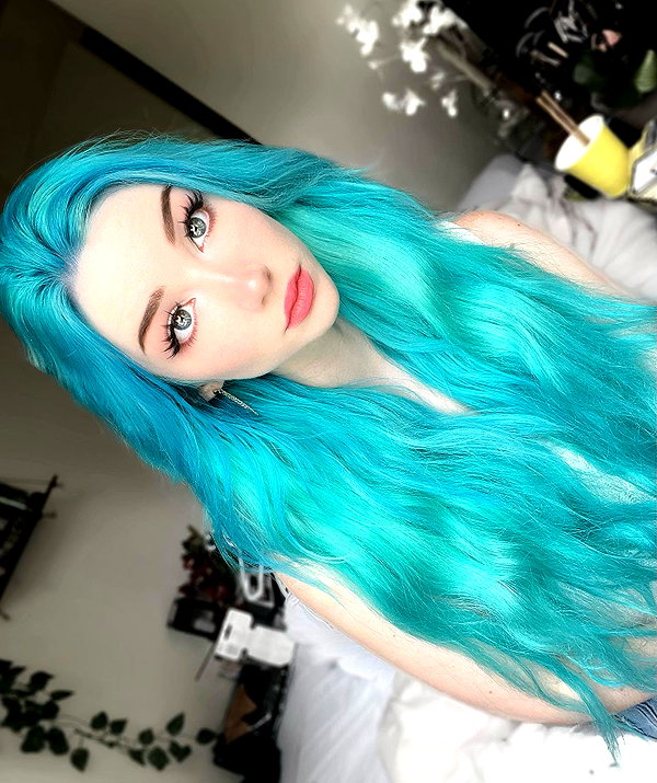 danielle.mercedie instagram image archive image