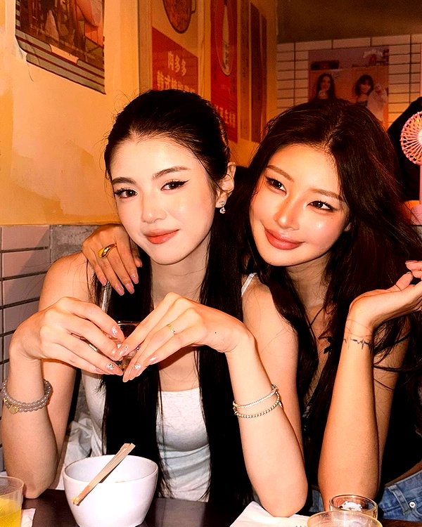 ll.lu1s instagram image archive image